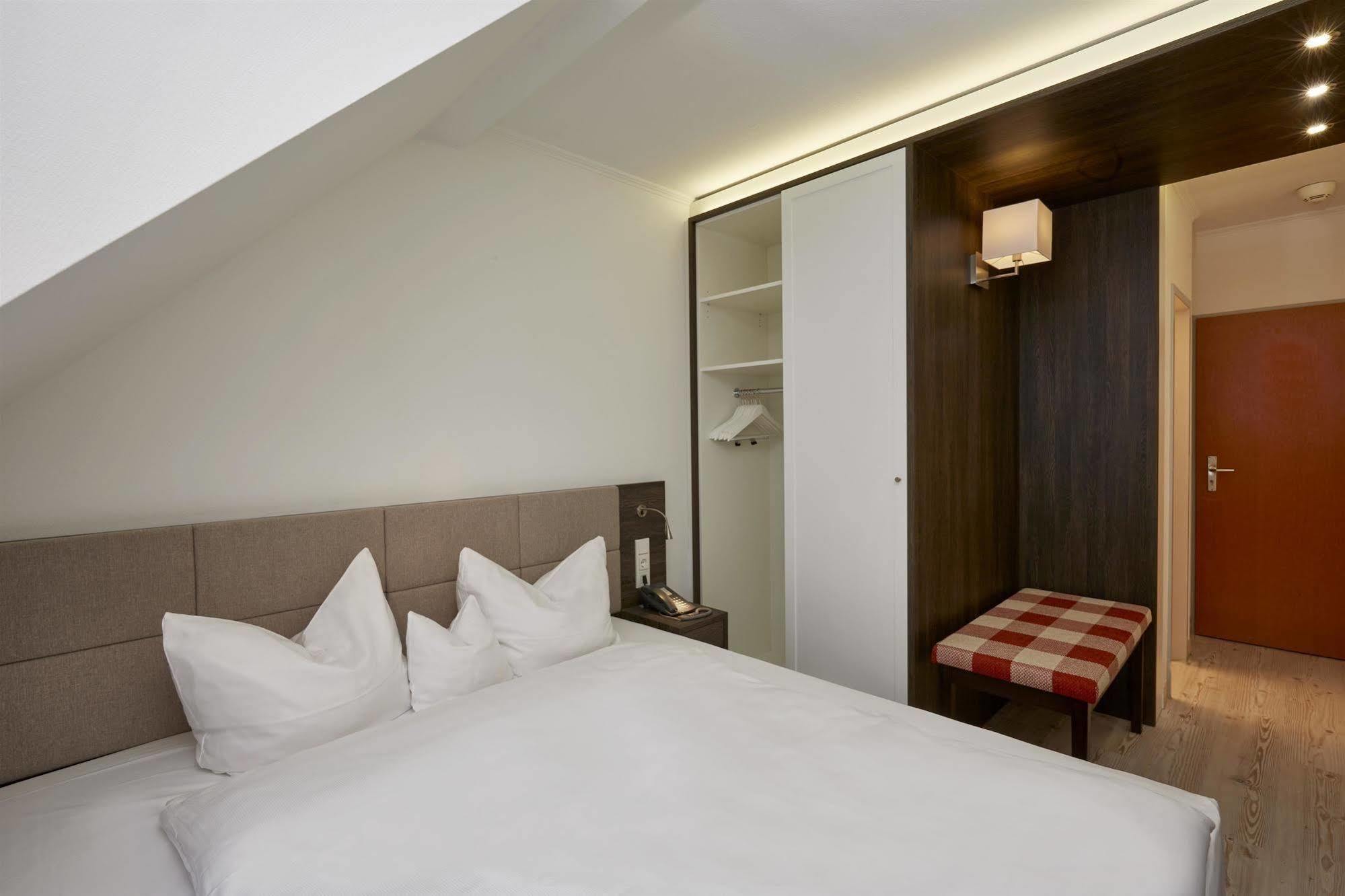 H+ Hotel Nuernberg Екстериор снимка