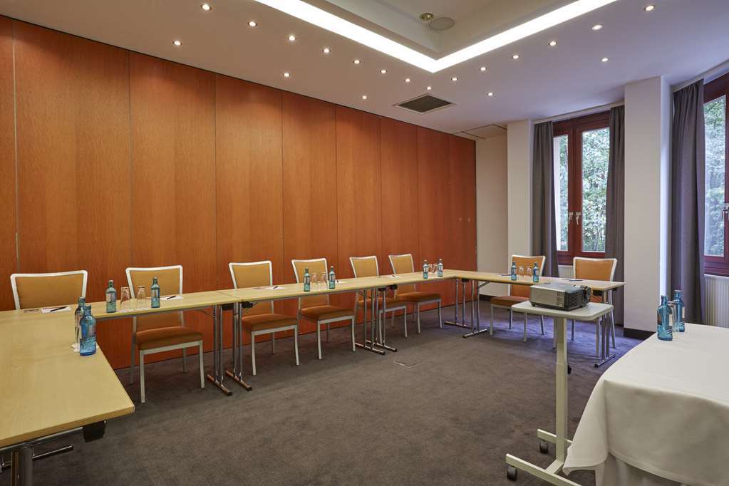 H+ Hotel Nuernberg Съоръжения снимка