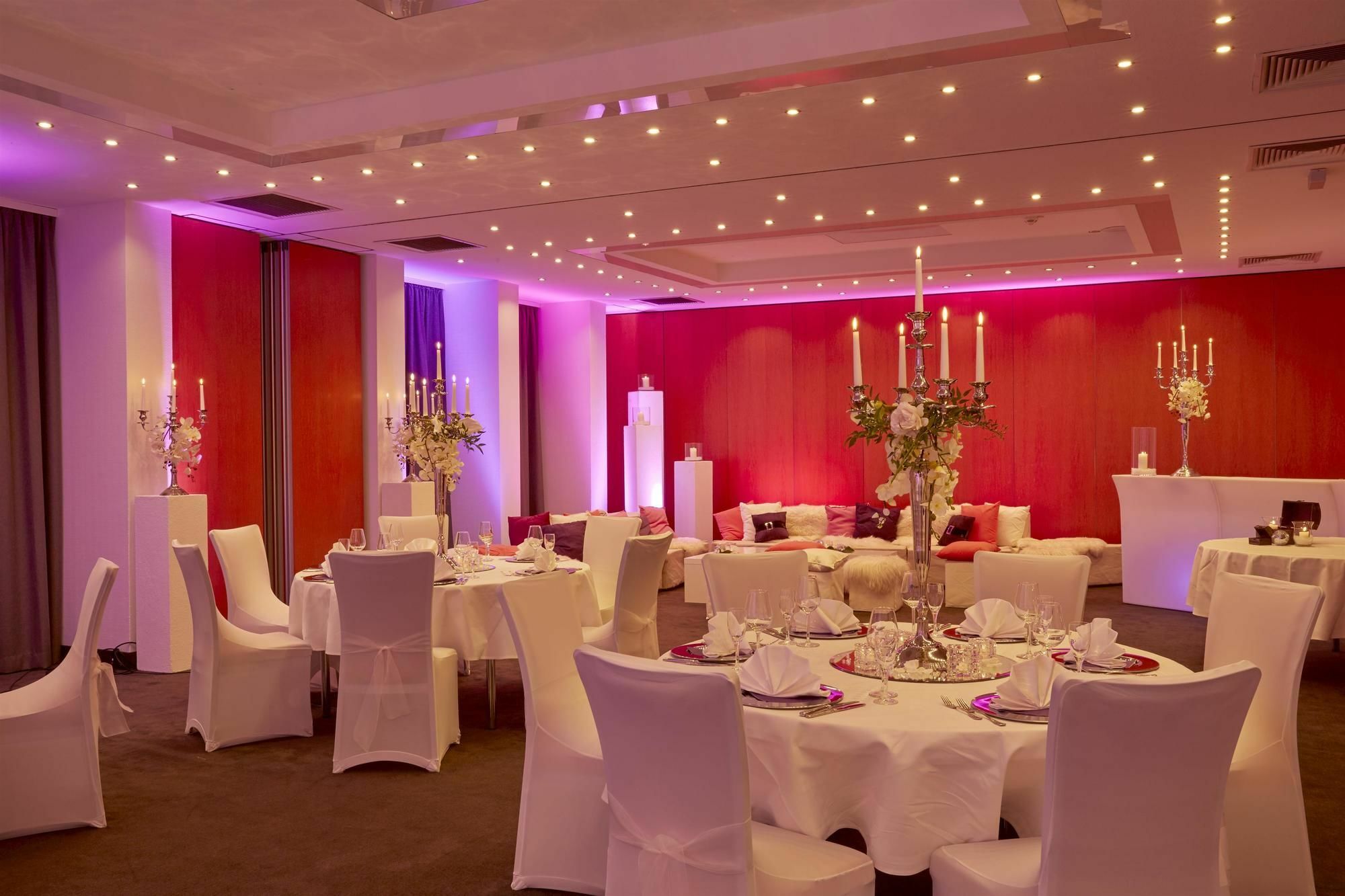 H+ Hotel Nuernberg Екстериор снимка
