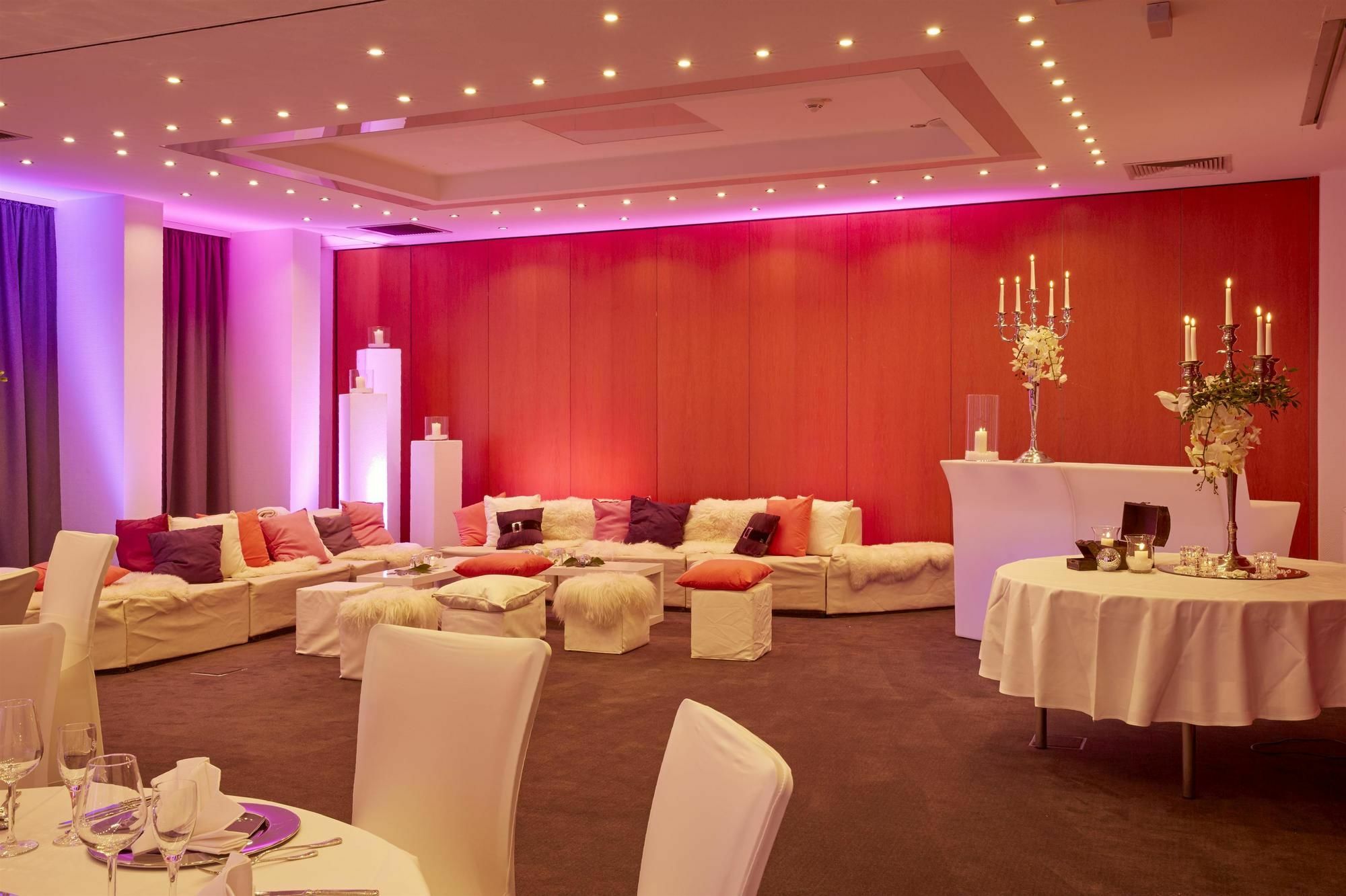 H+ Hotel Nuernberg Екстериор снимка
