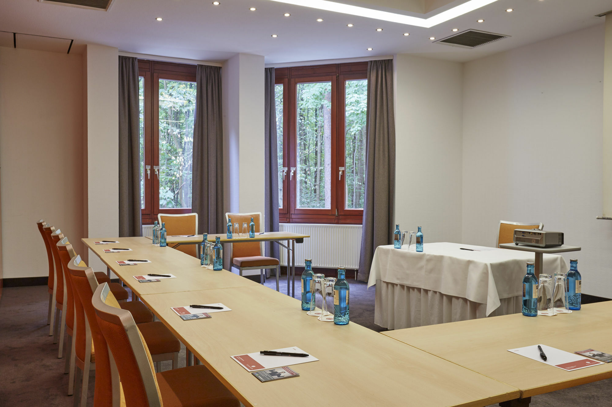 H+ Hotel Nuernberg Екстериор снимка